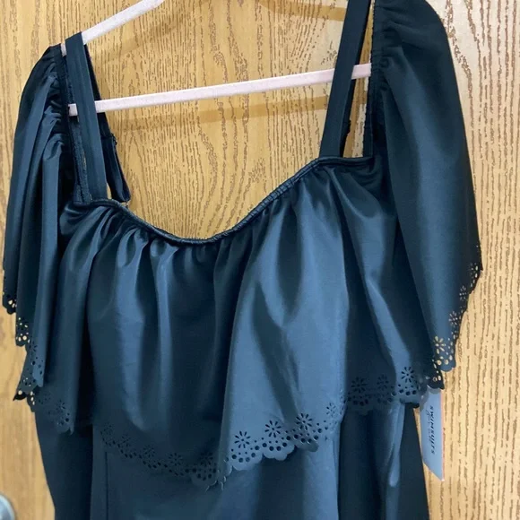 Nwt Laser Cutout Off the Shoulder Swimdress Swimsuits For All Woman Wit… - Picture 4 of 6